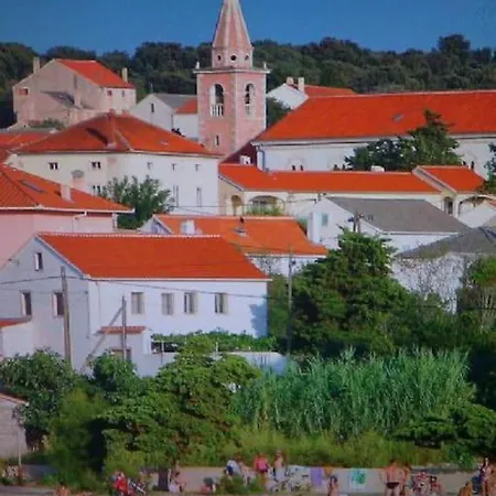 Klara - Garden View Apartament Olib