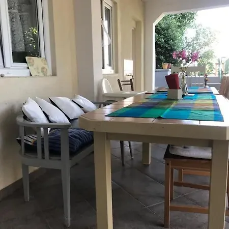 Klara - Garden View * Olib