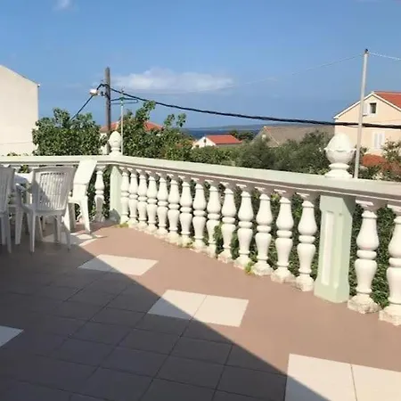 Appartement Klara - Garden View Olib