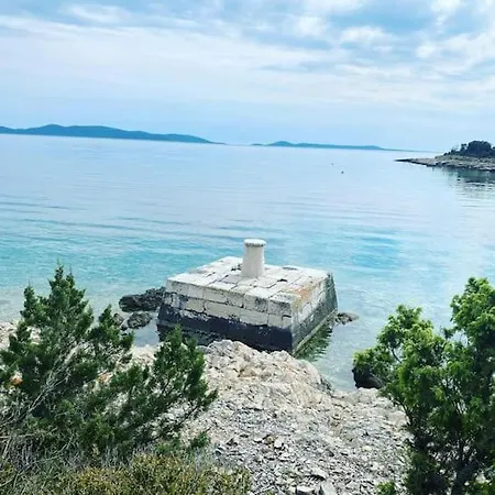 Klara - Garden View Apartmán Olib