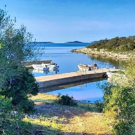 Apartmán Klara - Garden View Olib