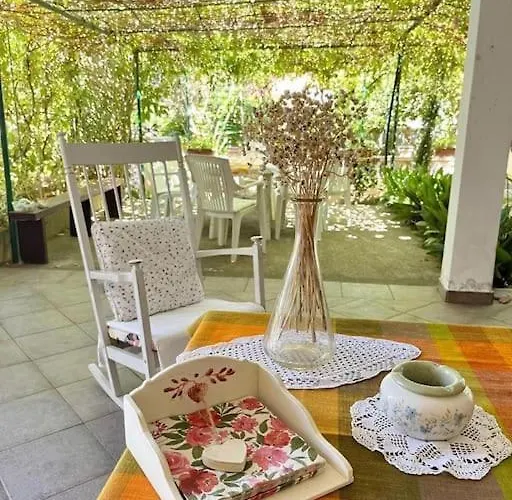 Klara - Garden View Apartamento *